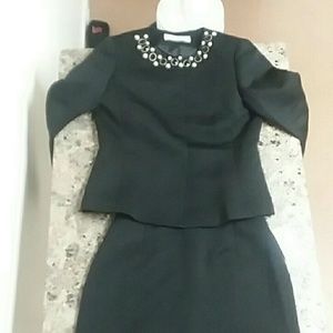 Tahari by Author S. Lavine